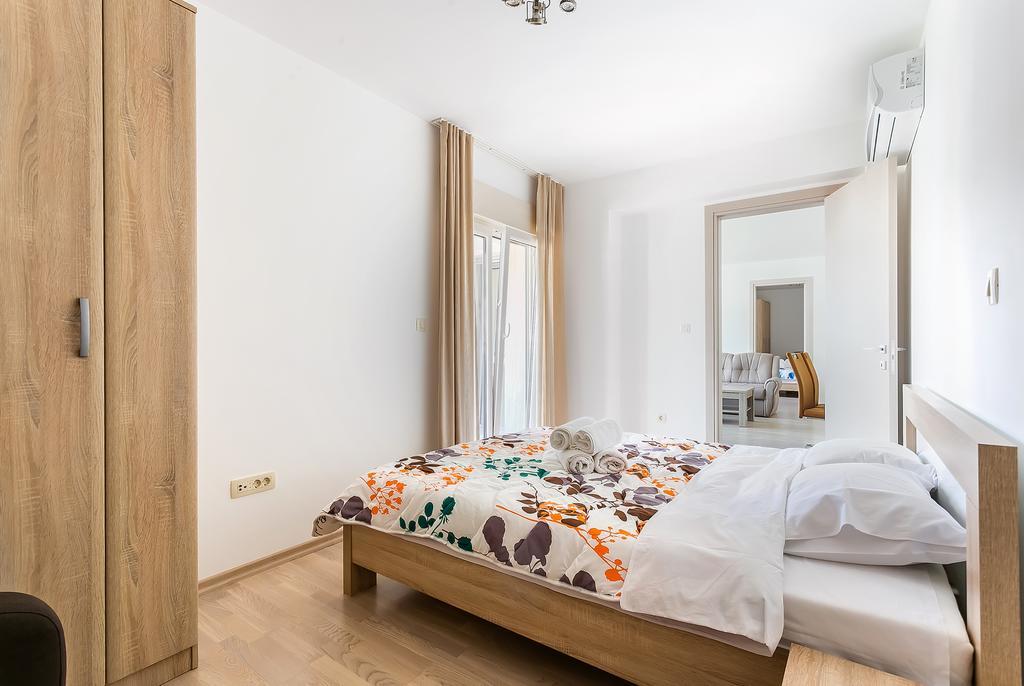 Primus Apartments Impera Budva Szoba fotó